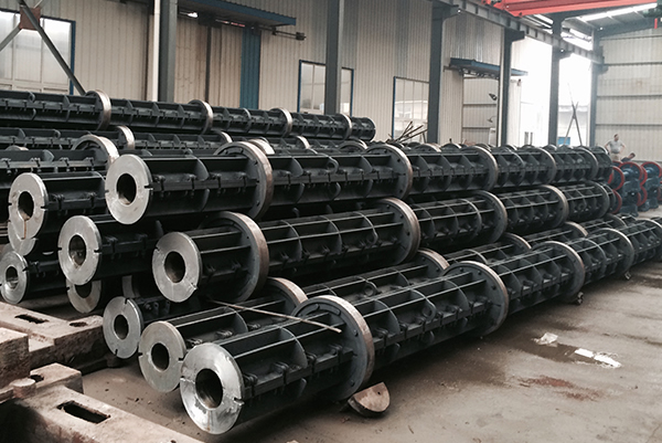 Concrete pole mold